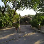 Ο Κήποσ Στην Αγια Βασσα