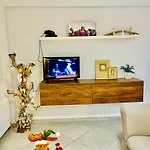 Nadia'S White Loft