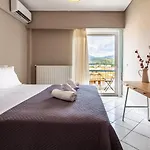Kalamata Old City - Minimal Urban Retreat