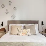 Groovy 2Br Apartment In Koukaki By Upstreet