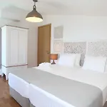 Capro - Milos Bay Villas