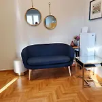 Simple & Noble