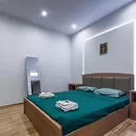 Renovated 2Bd House Close To Pireus Port