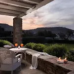 Porto Kea Suites By Sandglass