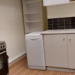 Deluxe Apartment 12Bd 6Bath
