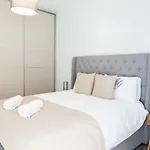 Modern Beauty In Zografou, Close To Athens' Center