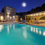 Villa Ailiea With A Swimming Pool And Fantastic Sea View Near Ioulis