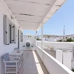 Nice And Spacious Apartment In Paros