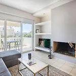 Beautiful 1St Floor Apartment In Marousi