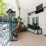 One Comfy Studio In Kallithea