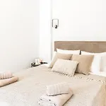 A Bright Nest In The Heart Of Plaka