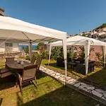 Fantasea Apartments
