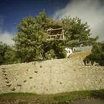 Little Paradise Guesthouse