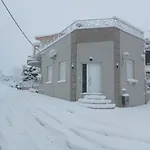 Lefis House