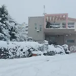 Violet Studio Με Πισίνα