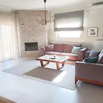 Amelia & George'S House