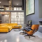 Stylish Industrial Loft Next To Acropolis Museum