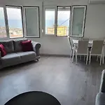 Sea La Vie*