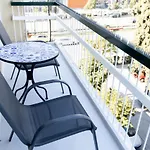 Comfort Sunny Hub With 2 Bdr