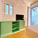 Lovely Apartment For 2 Ppl In Koukaki