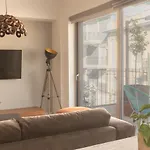 Luxury Apt With Parking-Living Stone Silver
