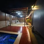 Ban Ta Yay Pool Villa Suanphueng