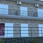 Villa Leonidas Koutsoupia