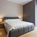 Deluxe 2 Bdrm Apartment In Voula
