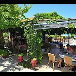 Room In Apartment - A Spacious And Bright Studio With Balcony No1111