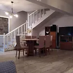 Kisiris House