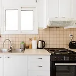 Adorable Sunny Studio With Private Balcony I