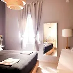 Cozy Apartment In Korydallos