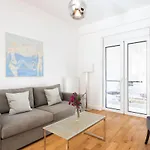 Wonderful Central Athens 2 Bedroom 2 Bath Sleeps 8
