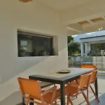 Room In Villa - 4Rosesvillas - Green Rose Villa