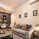 15 Minutes From Acropolis Apartment