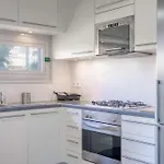 Brand-New Apartment In Glifada