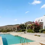 Scenic View Villa Mae With Shared Swimming Pool
