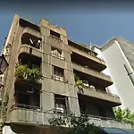 Eclectic 4 Bedroom, 4 Bathroom Apartment - Ak1