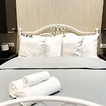 Larissa Railway &Metro Station Apartment