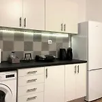 Pame Rentals - Ideal For 2 In Pagrati