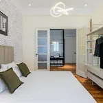 Your 4 Bdrm Dream House Acropolis View & Jacuzzi