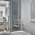 Spiti Marie In Aspro Xorio