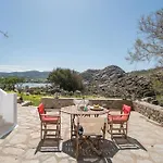 Kolimpithres Beach House