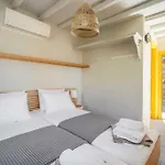 Serenity Beach Villa - Port View