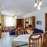 Villa Romantika