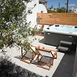 White Wave Villa, 3Min Walk From Beach