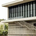 Spacious High-Ceiling 2-Bedroom By Acropolis Museum