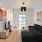 Spacious Flat 10Min From Subway Stations