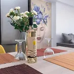 Comfy Flat Located In Piraeus