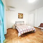 Spacious Family Apartment Anno Patisia 339